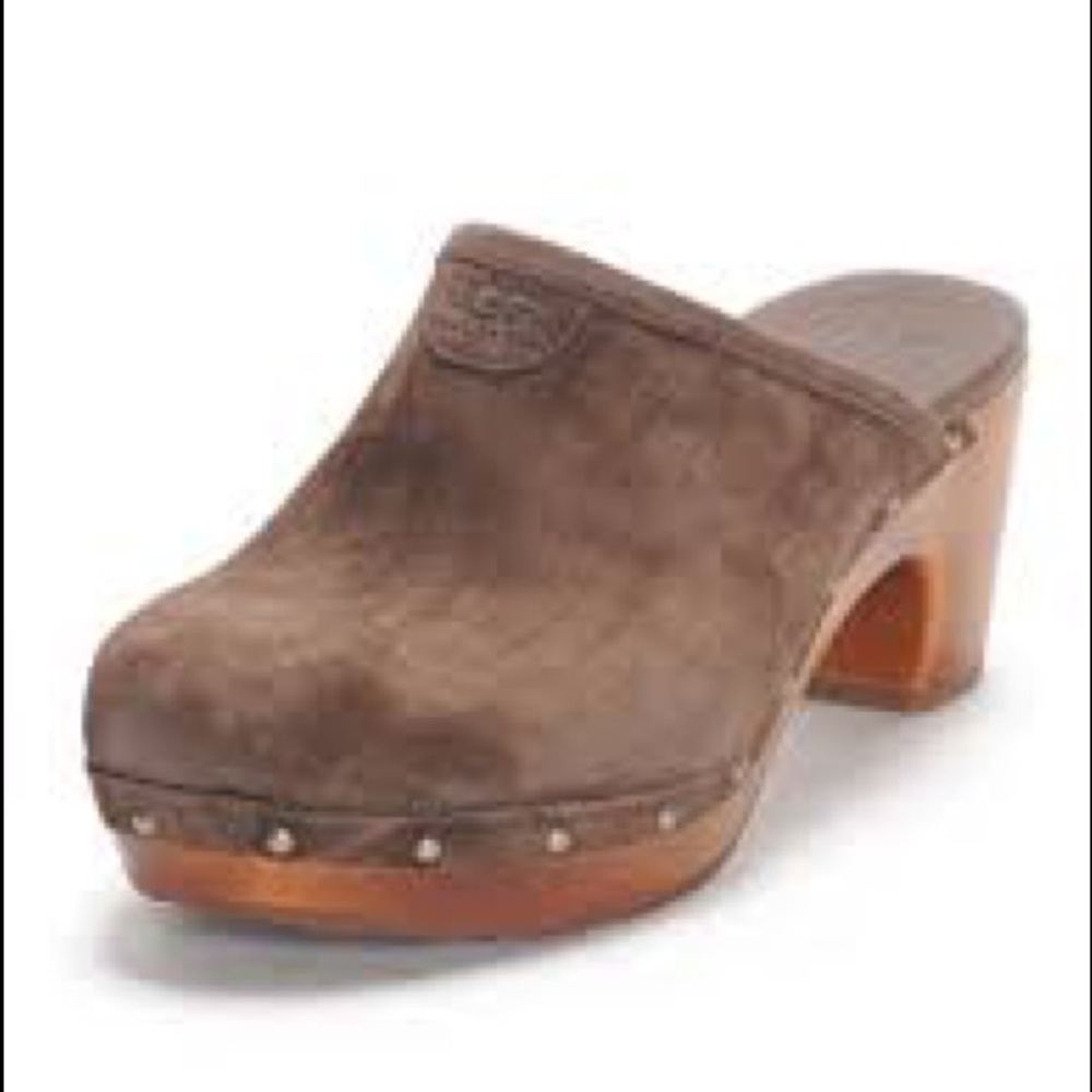 Ugg Abbie clogs. Size 8. Barely worn